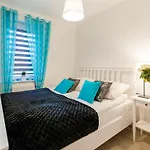 Feniks Hotel *